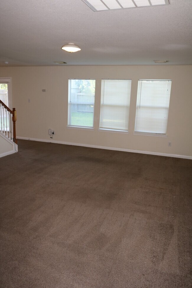 Foto del edificio - 15611 Leeds Ln