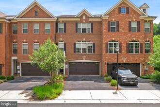 Building Photo - 1550 Rabbit Hollow Pl