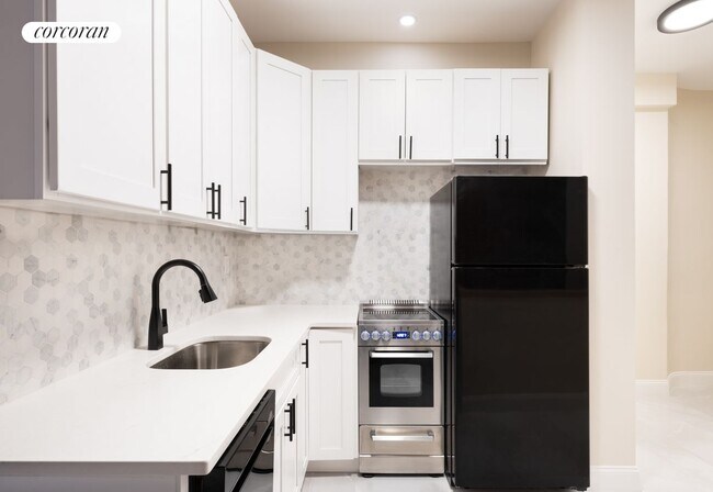 Foto del edificio - 251 W 18th St