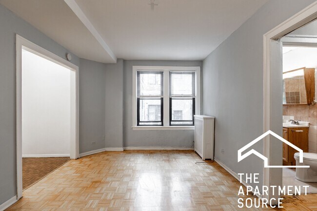 Photo - 739 W Belmont Ave Apartment