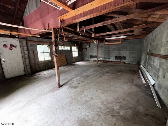 Foto del edificio - 15 Lawnwood Ave