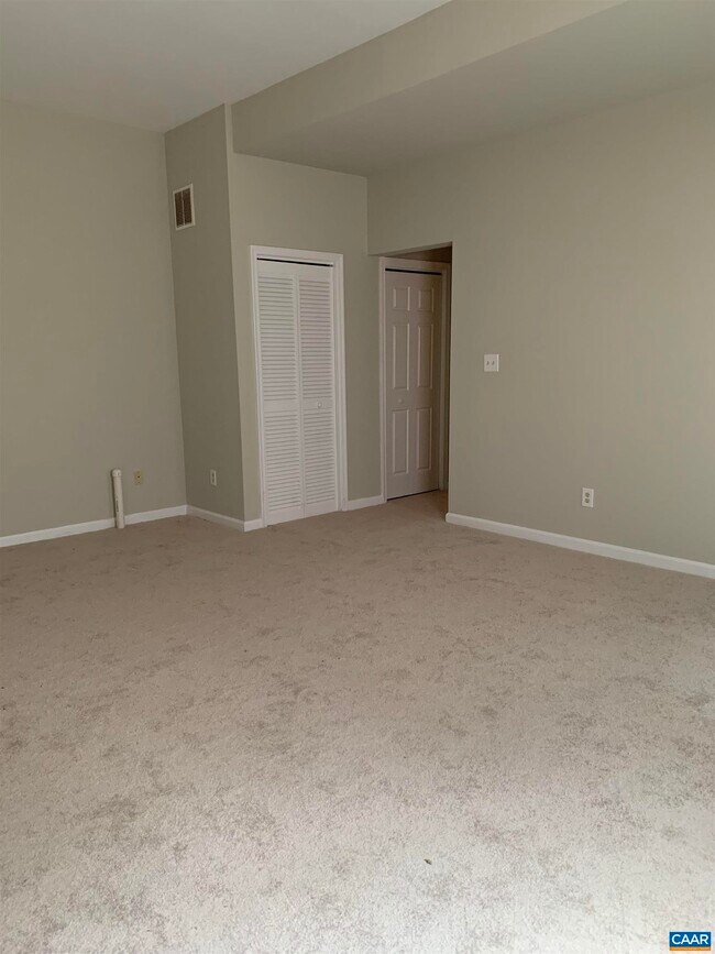Foto del edificio - 4743 Wren Ct