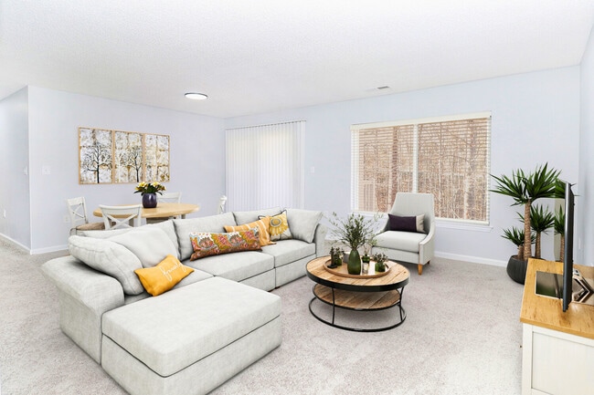 Building Photo - The Oaks Apartments