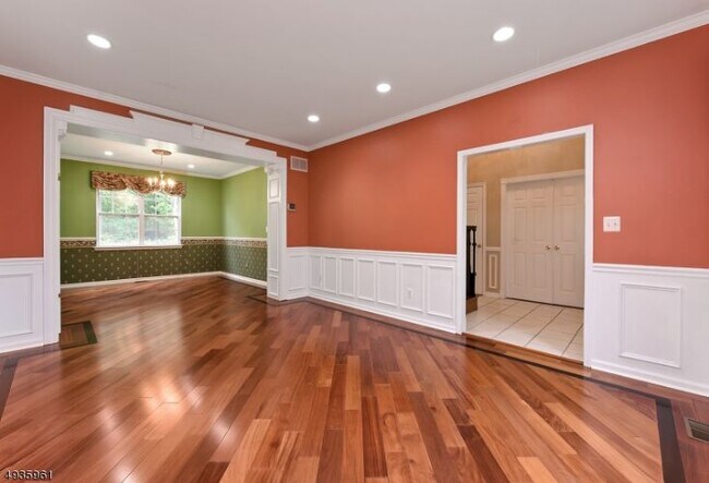 Building Photo - 6 Woodfield Ct