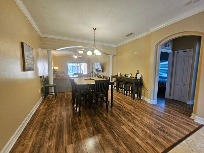 Building Photo - 2097 Hidden Grove Ln