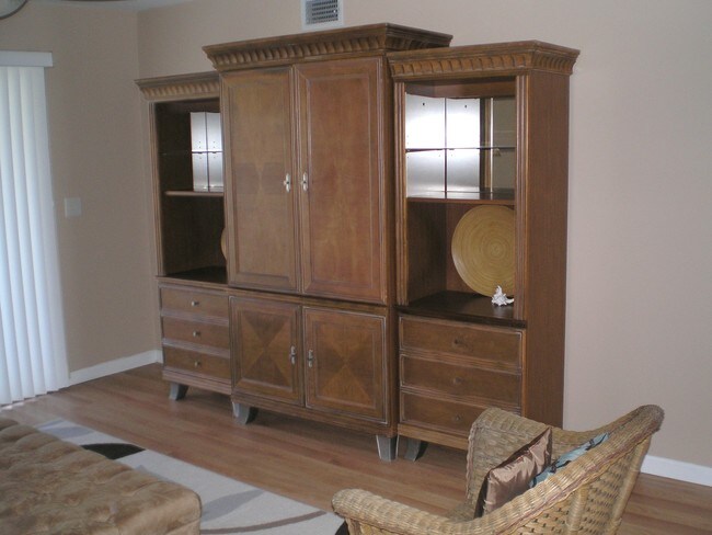 Living Room - 210 16th St