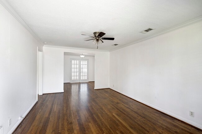 Building Photo - 1823 Angeline St