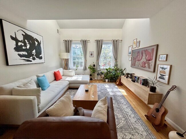 Foto del edificio - 3640 39th Street NW #E527