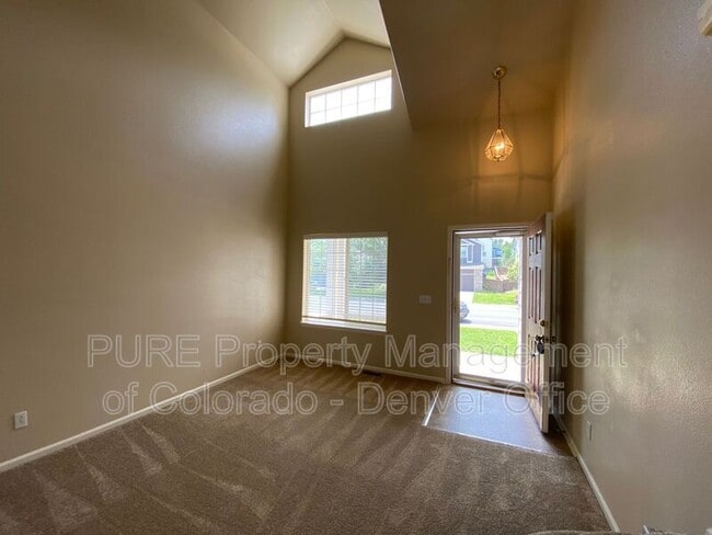 Foto del edificio - 2573 Cove Creek Ct