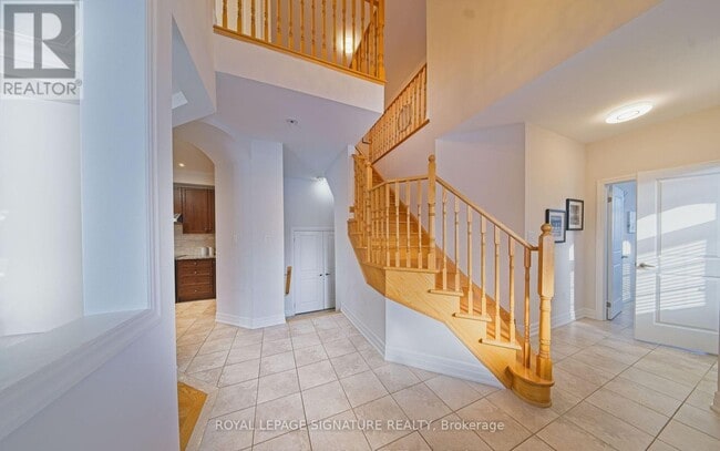 Photo du bâtiment - 54 Spring Hill Dr