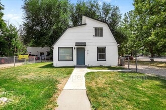 Building Photo - 420 S Garland St