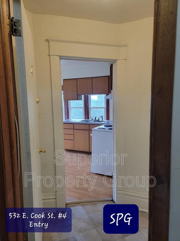 Foto del edificio - 532 E Cook St