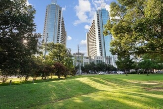 Building Photo - 5925 Almeda Rd