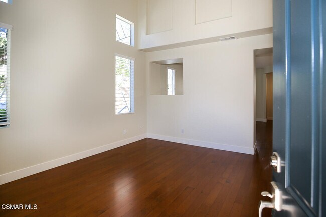 Foto del edificio - 1129 Azalea Way