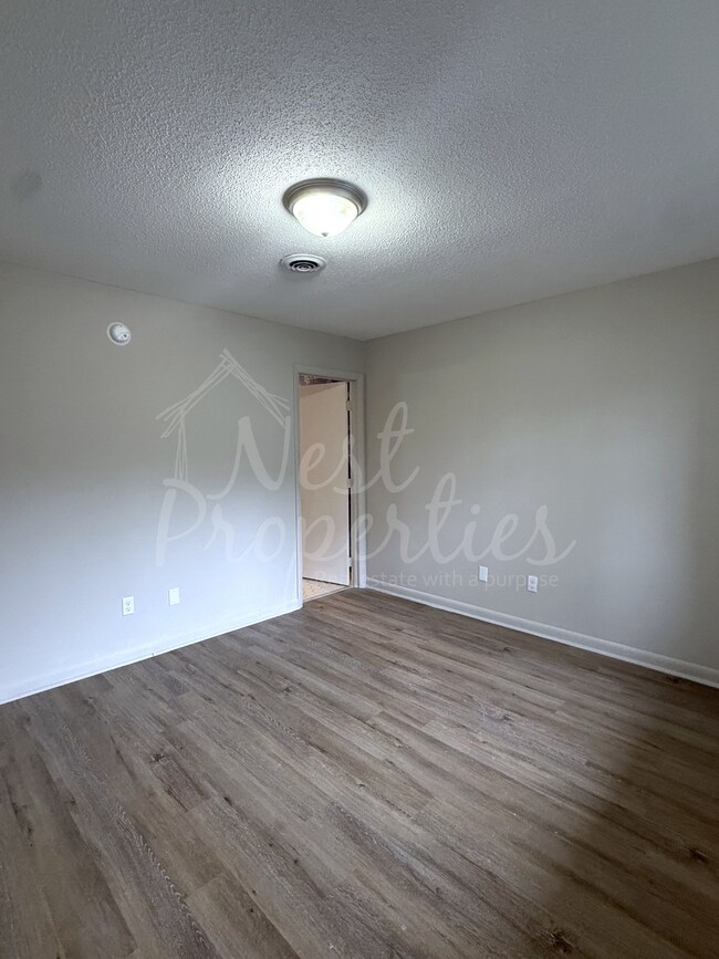 Foto del edificio - 1211 Metze Rd