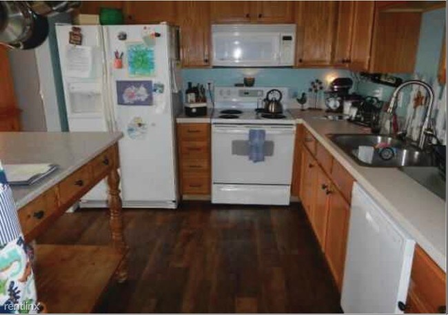 Building Photo - 141 Crabapple Dr