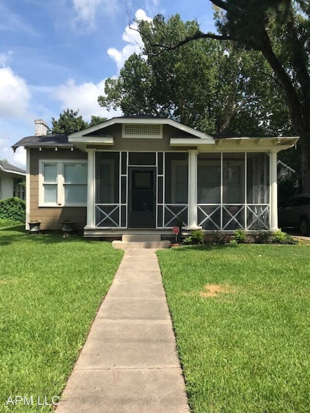 201 Rochelle Ave, Monroe, LA 71201 House Rental in Monroe, LA