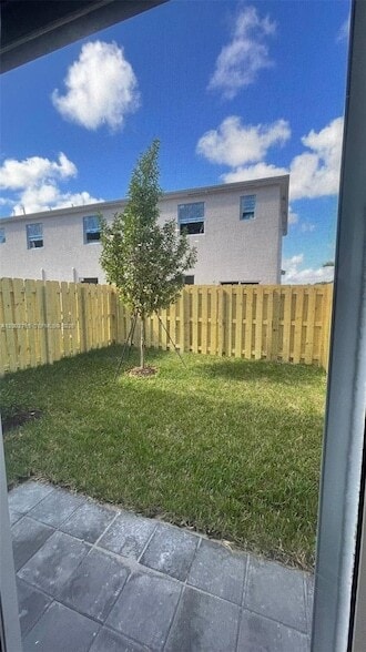 Foto del edificio - 1844 SE 27th Rd