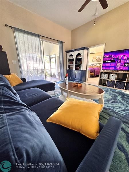 Foto del edificio - 28 Heather Cove Dr