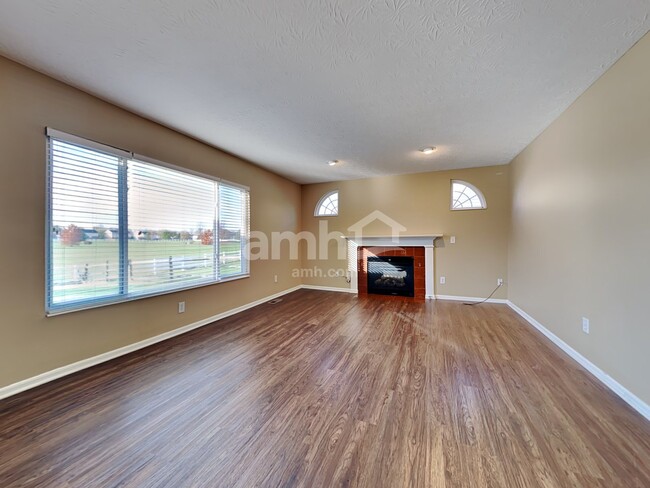 Building Photo - 6545 Waverly Park