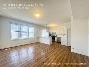 Building Photo - 3100 N California Ave