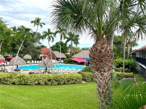 Building Photo - 2555 Tamiami Trail N