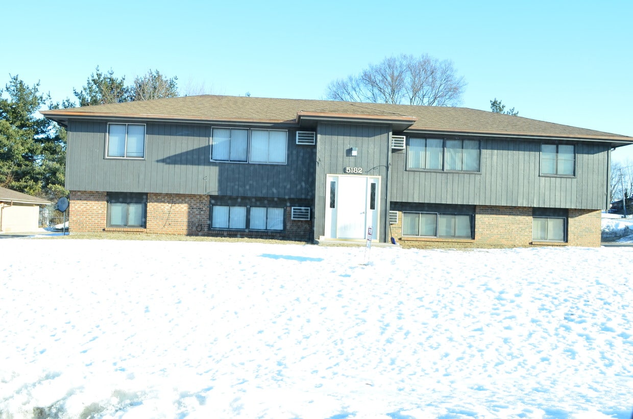 Primary Photo - 5182 Seaton Hall Dr