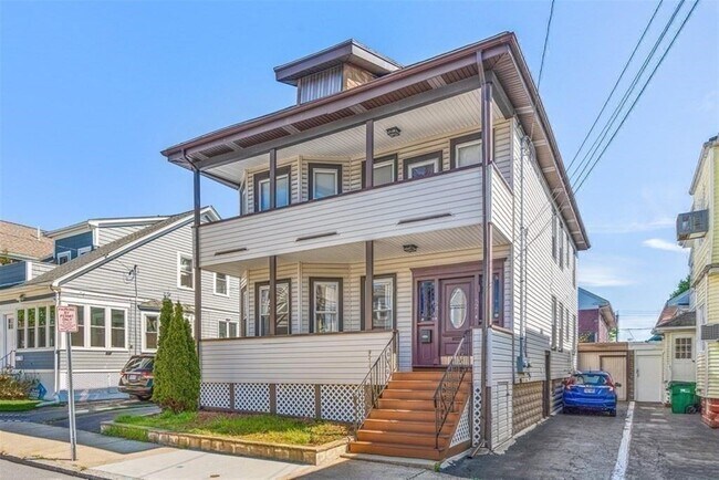 Foto del edificio - 52 Stanley Ave