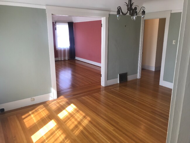 Foto del edificio - 2404 Cedar St