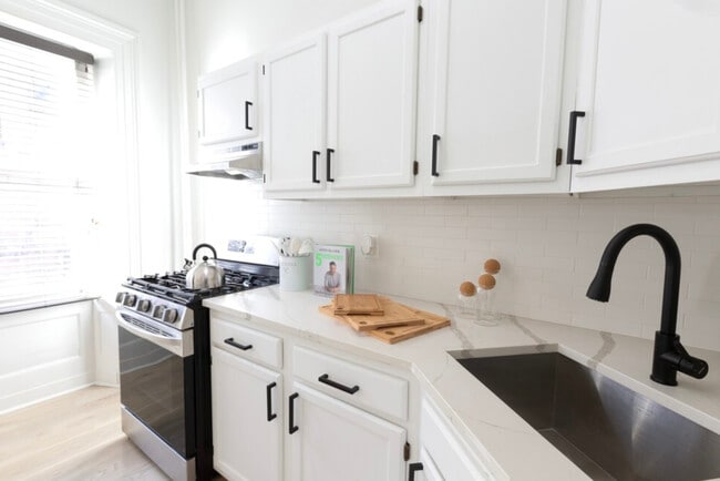 Building Photo - Mt. Vernon  Properties