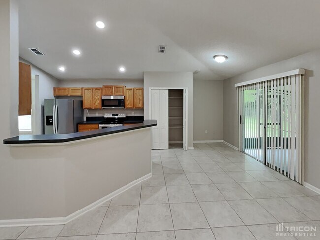Building Photo - 2700 Oak Haven Drive Middleburg FL
