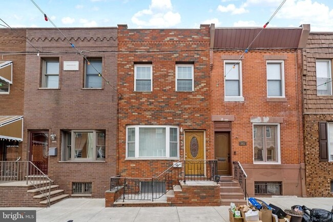 Building Photo - 2609 S Bancroft St