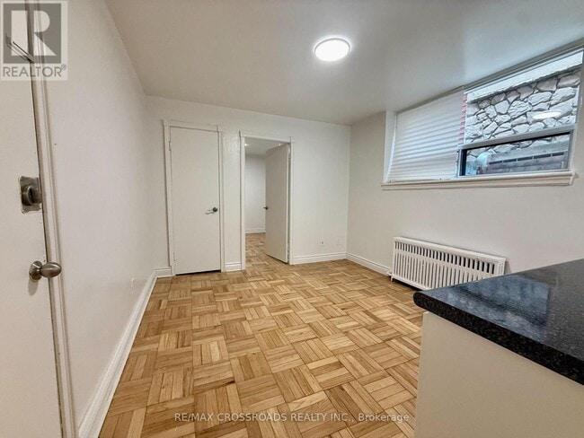 Photo du bâtiment - 2770-2770 Yonge St