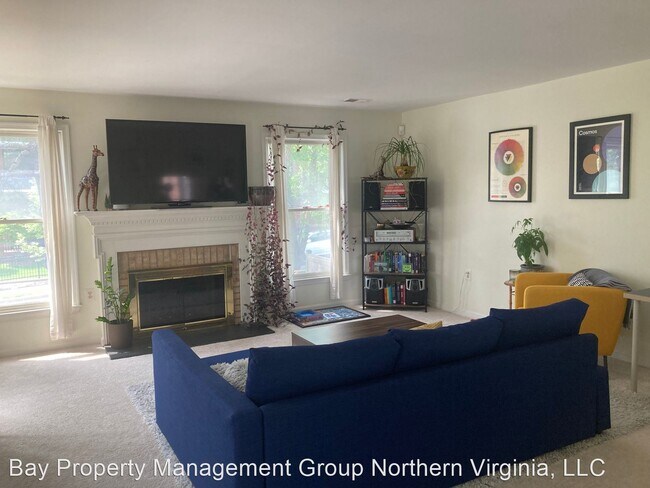 Building Photo - 2 br, 2 bath House - 1100 QUINCY ST, N. #A