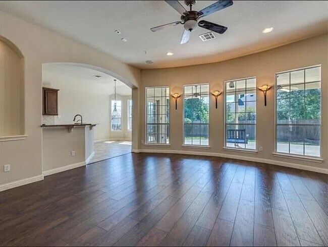 Foto del edificio - 1403 River Birch Way