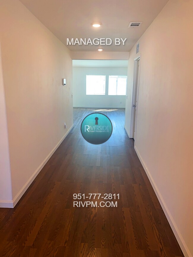 Foto del edificio - REMARKABLE RENTAL OPPORTUNITY IN SAN JACIN...