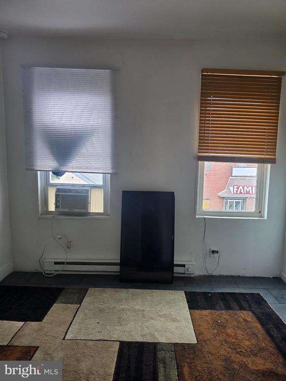 Foto del edificio - 4328 Frankford Ave