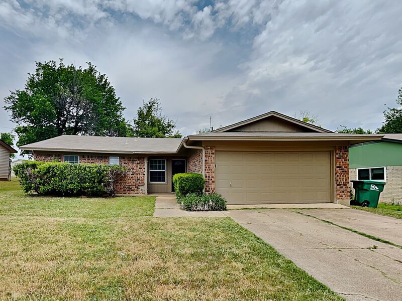 Foto principal - 3505 Briercliff Dr