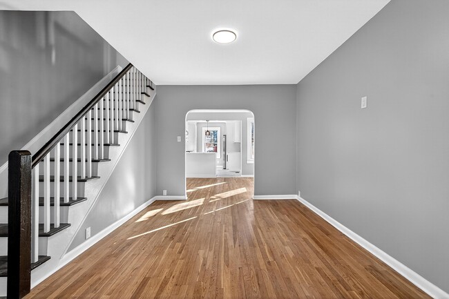 Foto del edificio - 854 John F. Kennedy Blvd