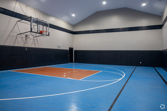 Indoor Basketball Court - Estates At Bellaire