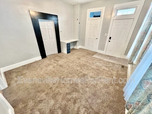 Foto del edificio - 1618 Stinson Ave