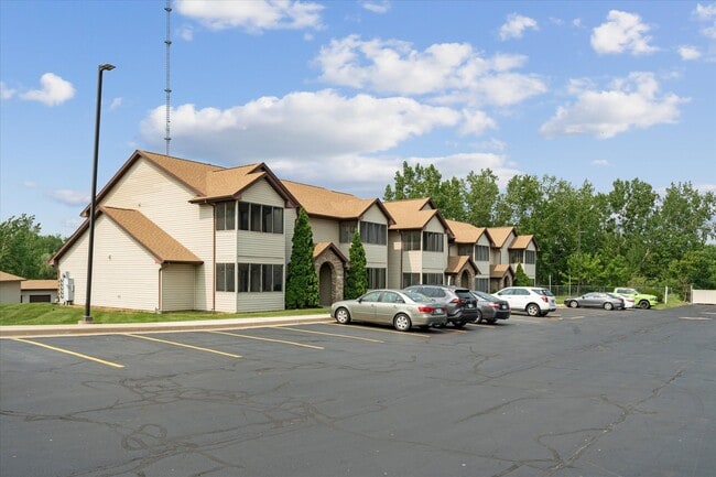 Building Photo - Grand Reserve