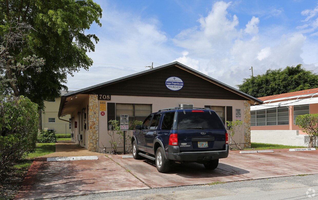 Foto del edificio - 708 NE 14th St