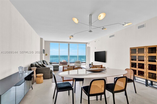 Foto del edificio - 18975 Collins Ave