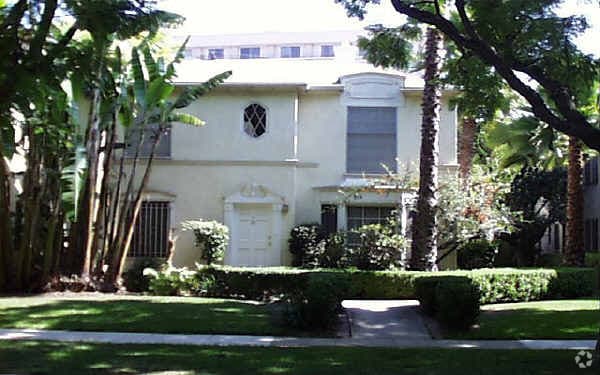 Building Photo - 338 N Oakhurst Dr