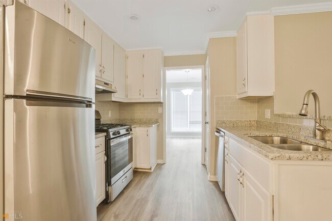 Foto del edificio - 814 Stephenson Ridge