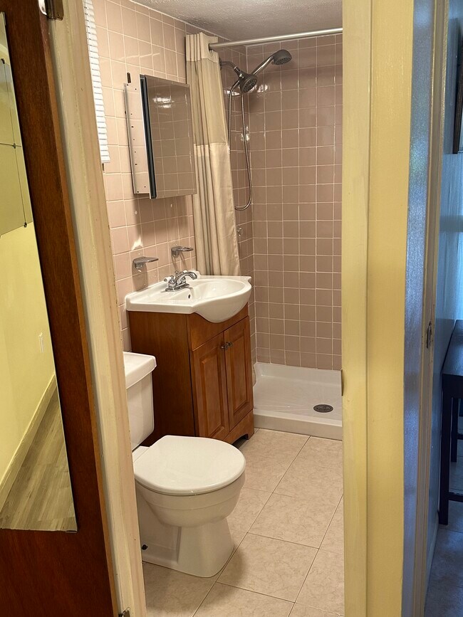 Foto del edificio - 17 Bronxville Ln