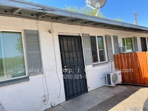 Building Photo - 2137 N Belvedere Ave