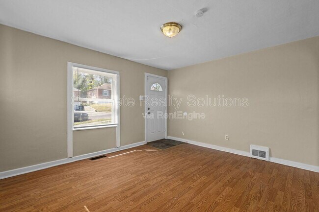 Foto del edificio - 7157 Garesche Ave