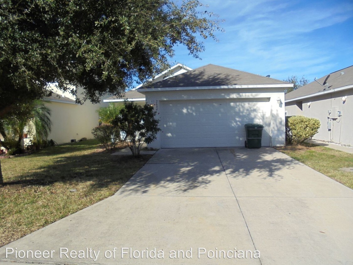 2684 Whispering Trails Dr, Winter Haven, FL 33884 House for Rent in